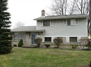 18255 Middlebelt Rd, Livonia, MI 48152