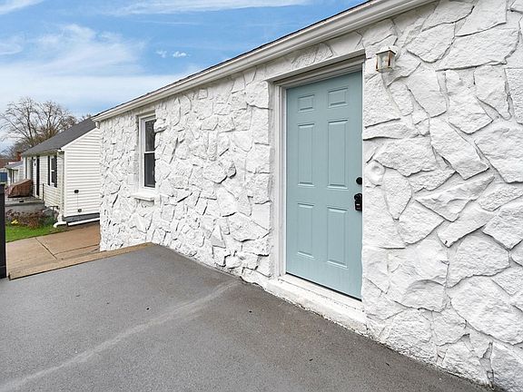 3rd image of 388 Gem Ave