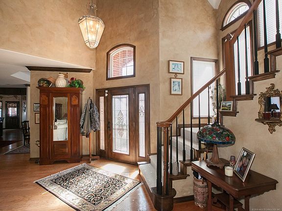 3rd image of 36764 Cliff Crest Dr