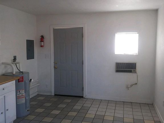 3rd image of 225 Smith Ave SE #C