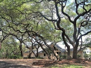 4 Hedge Ln, Austin, TX 78746