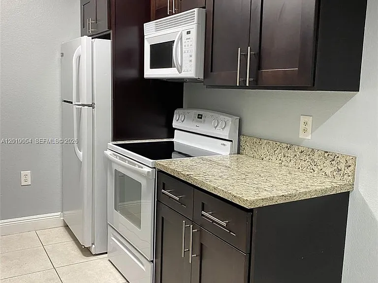 15551 SW 104th Ter #8111 — Photo 5