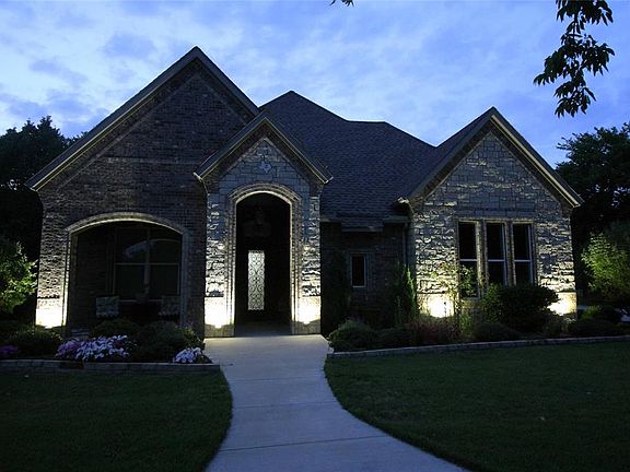 3rd image of 2 Black Jack Ln