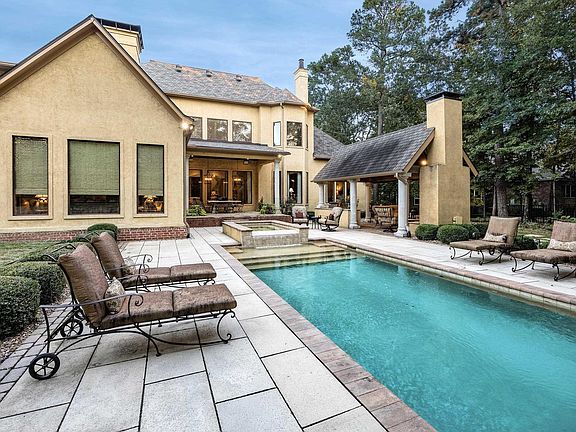 5th image of 79 Sologne Cir