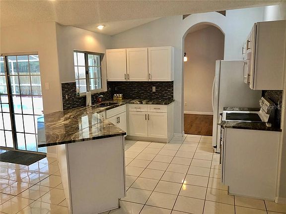 4th image of 10826 Dearden Cir
