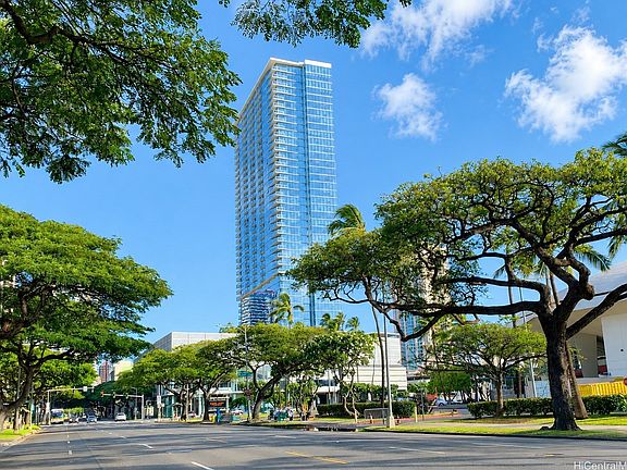 2nd image of 888 Kapiolani Blvd #3907