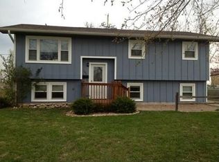104 7th St, Wamego, KS 66547