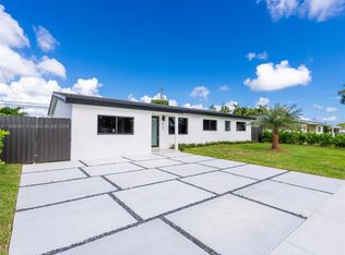 9101 SW 52nd St, Miami, FL 33165