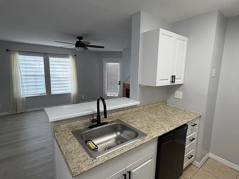 5998 Westgate Dr #104 — Photo 7