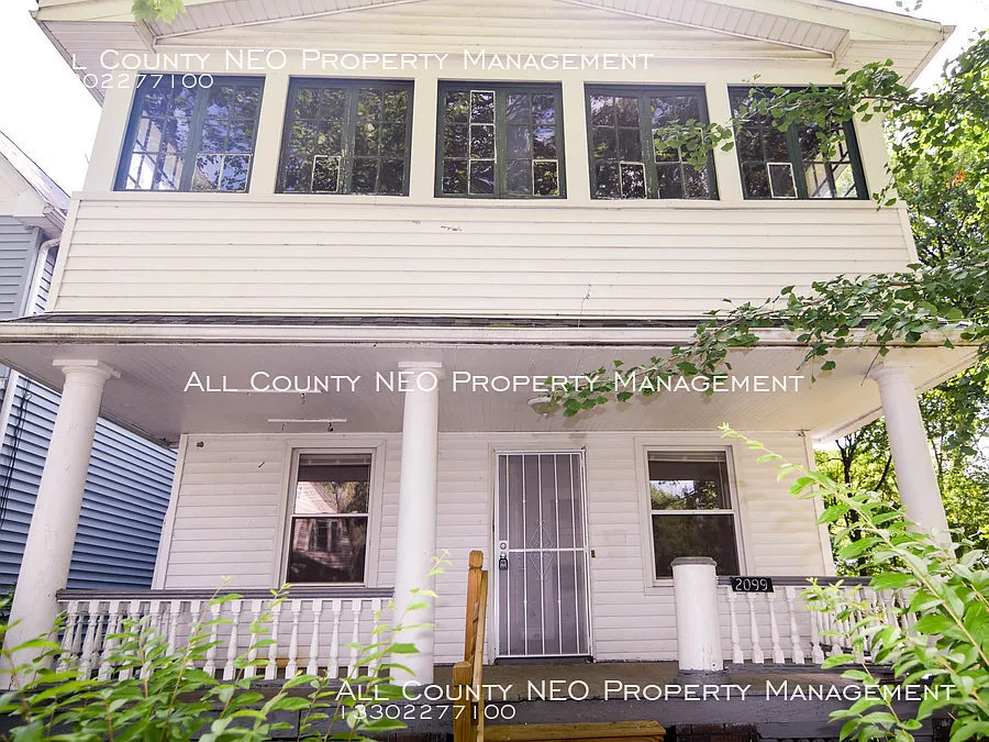 2099 W 81st St photo 1