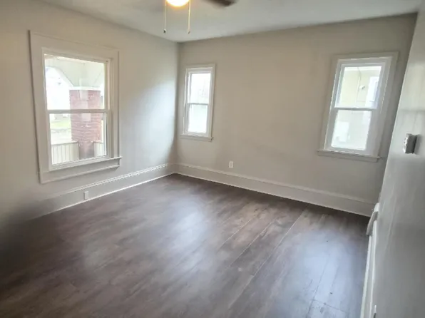 323 Bedford Ave NW, Canton, OH