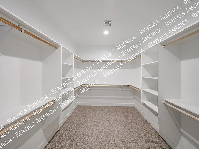 2418 E Amelia Ave — Photo 54