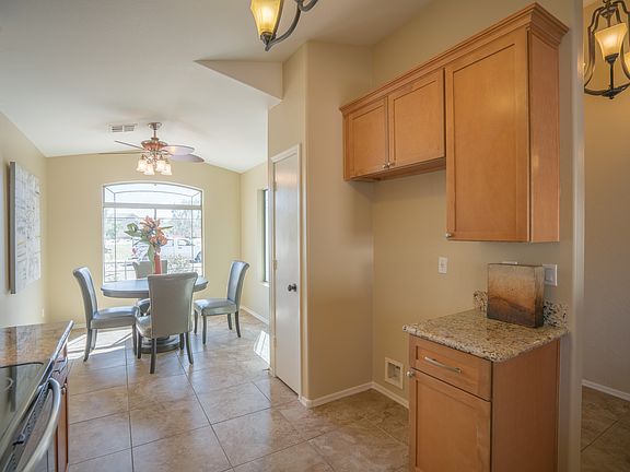 4th image of 10532 W Pima St