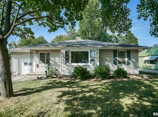 817 W Ridge Rd, Peoria, IL 61614