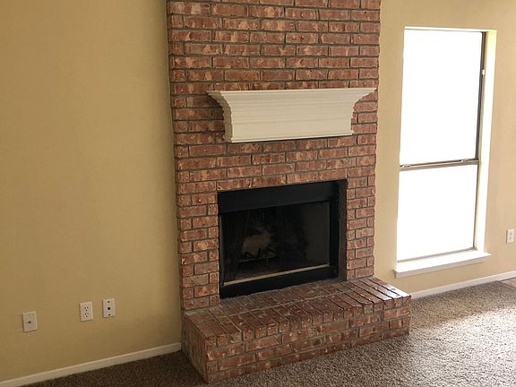 3rd image of 1712 SE 15th St