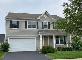 5774 Oak Ridge Way, Lisle, IL 60532