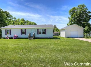251 Sabin St, Belding, MI 48809