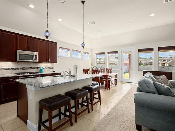4th image of 3732 Mineral Dr
