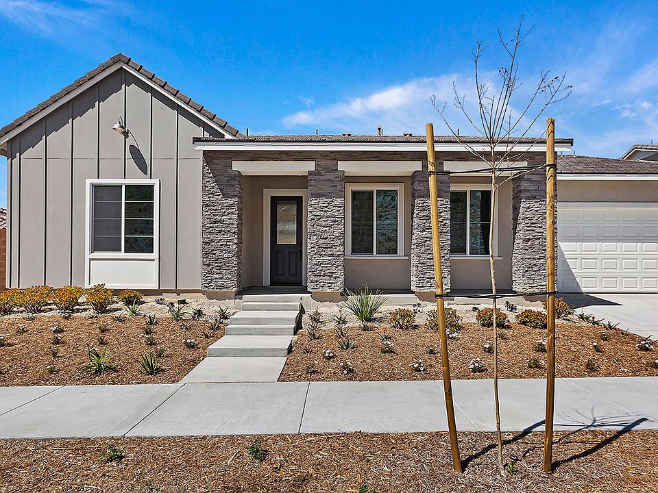 Homesite 215 Front Exterior