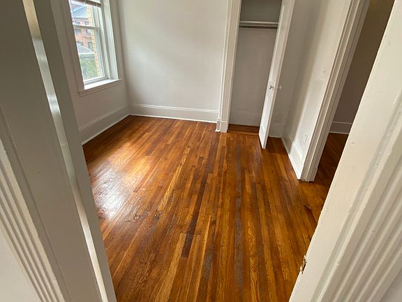 2nd image of 7 Myrtle St APT 7