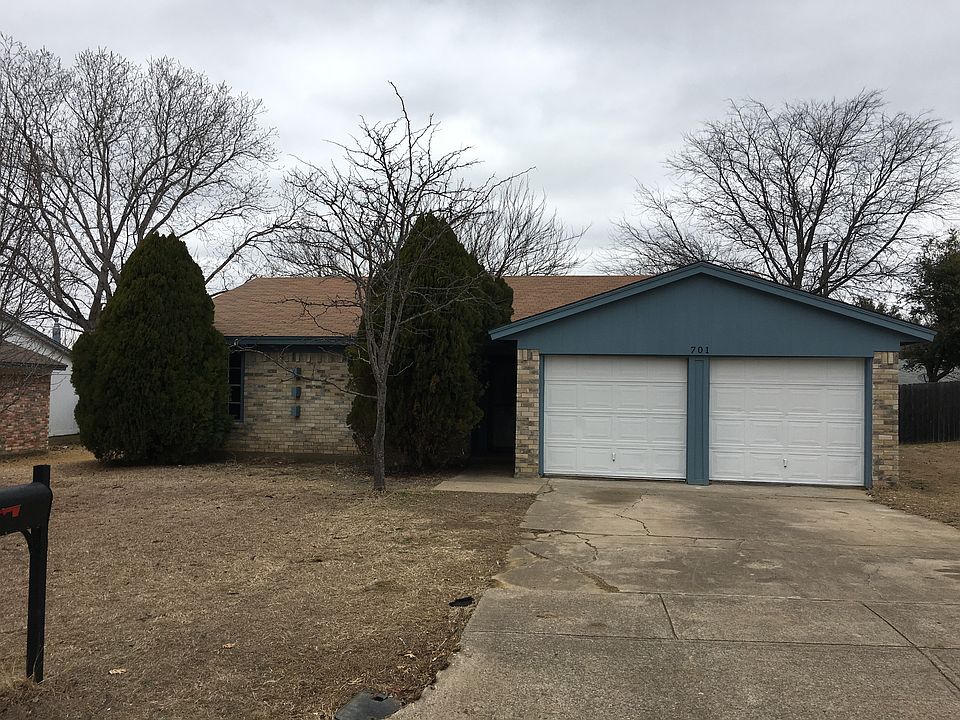 1st image of 701 Meadowview Dr