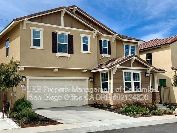 3rd image of 1076 Rolling Dunes Way