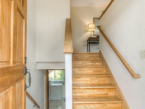 3rd image of 26612 135th Ave SE
