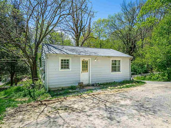 4th image of 80 Kington Ct