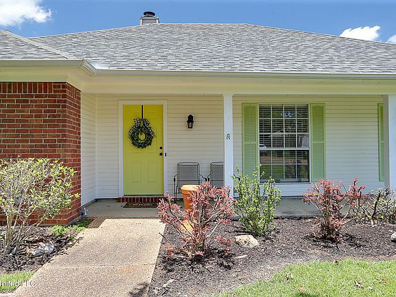 5th image of 243 Glenwood Dr