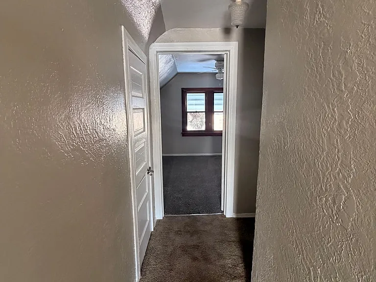 324 E Oakland St — Photo 20