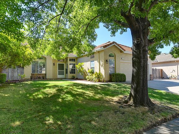 2nd image of 170 Elkins Cir