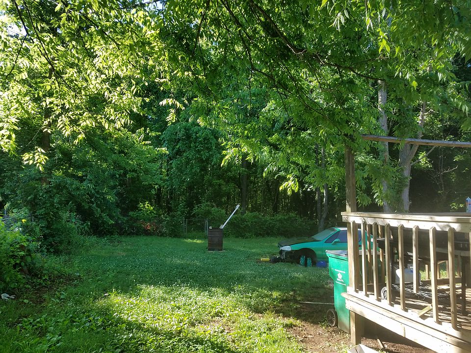 2nd image of 1527 Choyce Ave