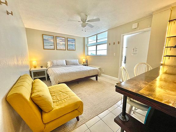 4th image of 1233 S Atlantic Ave #330