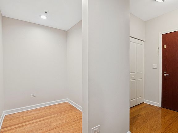2nd image of 1250 S Michigan Ave APT 2304