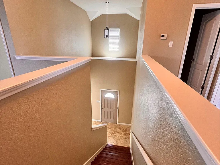 1511 Tonia Loop — Photo 17