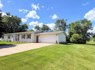 1711 E Campion Blvd, Prairie Du Chien, WI 53821