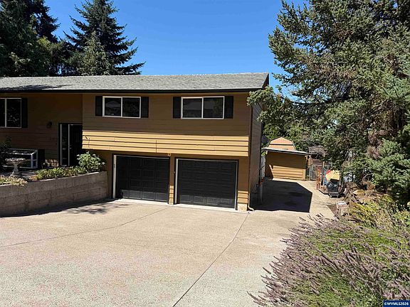 2nd image of 1053 Windemere Dr NW