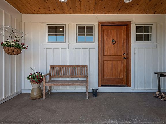 5th image of 3417 S Justin Ct