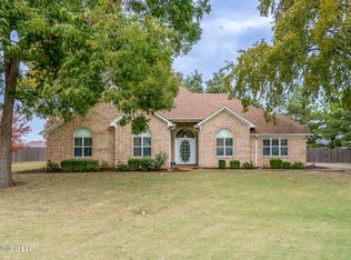 7622 Stateline Rd, Olive Branch, MS 38654