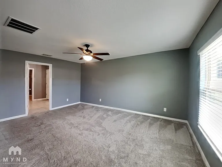 10210 Bright Crystal Ave — Photo 5