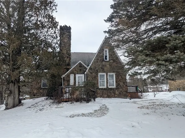 324 Sunset Dr, Butler, PA 16001