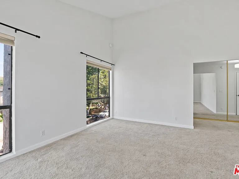 11064 La Grange Ave #4 — Photo 19