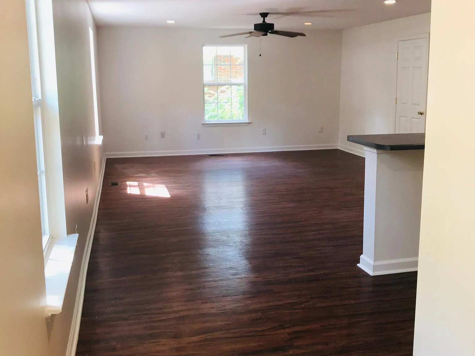 3 bed, 1.5 bath, 1600 sqft, $2,000 — Photo 4