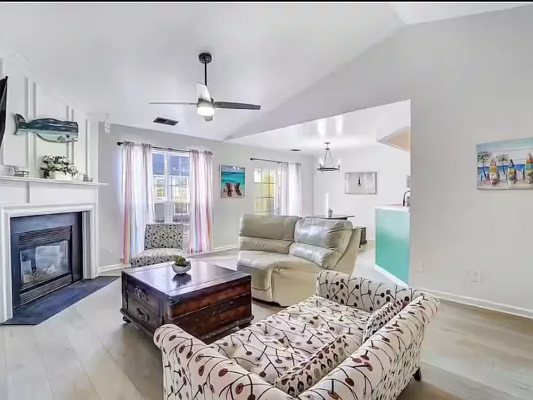 2514 Caprock Ct — Photo 3