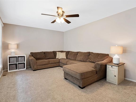 2nd image of 12469 Dawn Hill Dr
