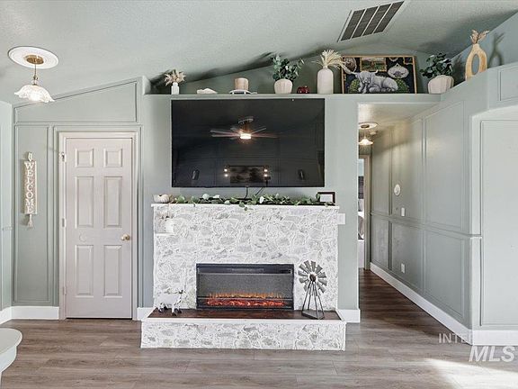 5th image of 157 E Bay Owl Dr