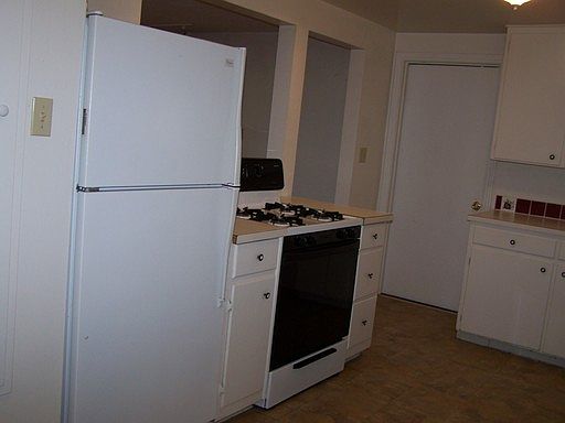 5th image of 575 SE 5th Ave