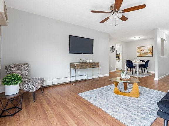 2nd image of 59 Highland Glen Dr APT 303