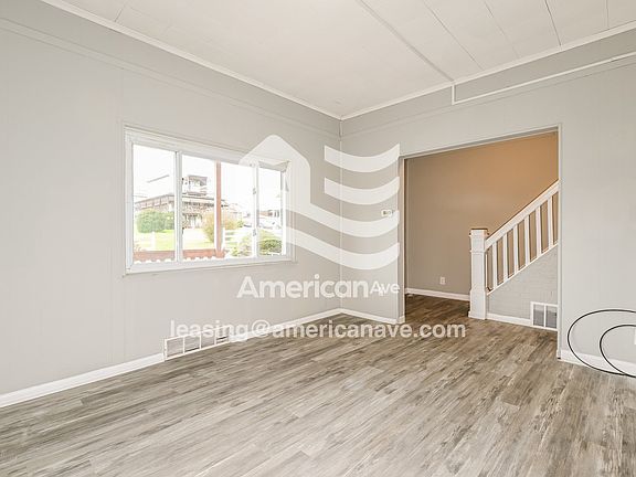 717106_002_living_room_13669549.jpg