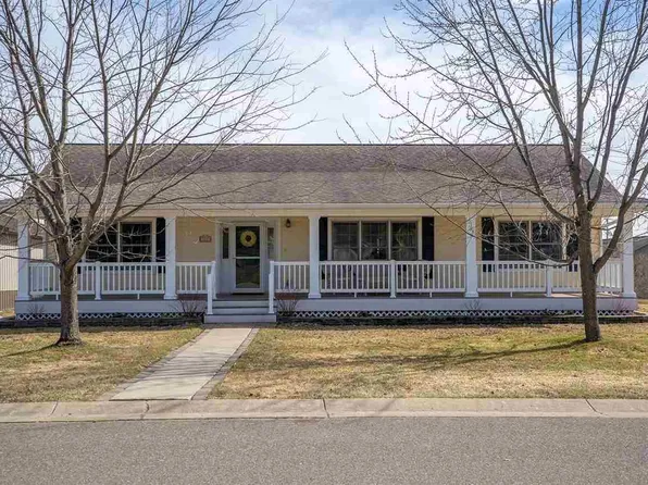 312 Mueller Ave, Buhl, MN 55713